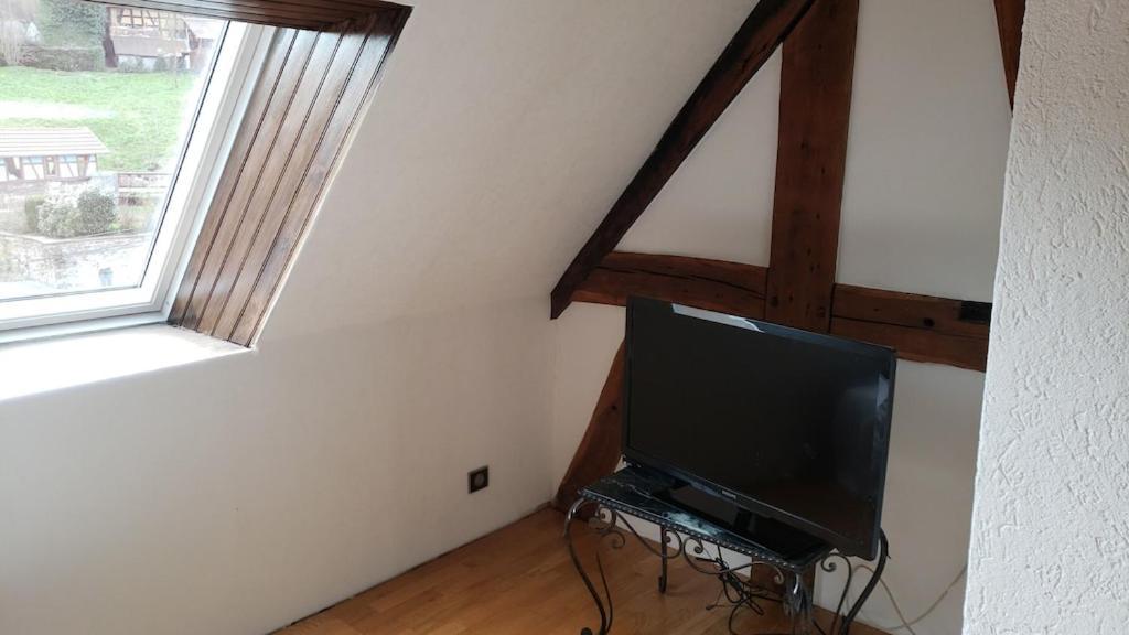 Gite Au Petit Ruisseau-Etage Et Combles-Maison Alsacienne 4 Personnes 4 Nuitees Minimum Langensoultzbach Exteriör bild